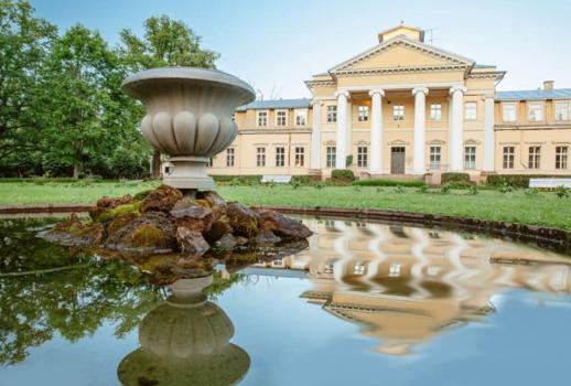 Einzigartiges historisches Herrenhaus