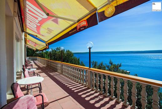 Beautiful seafront hotel for sale