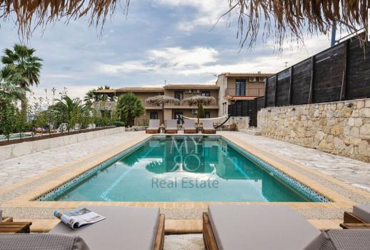 STONE HOUSE COMPLEX directly on the sea, Halkidiki