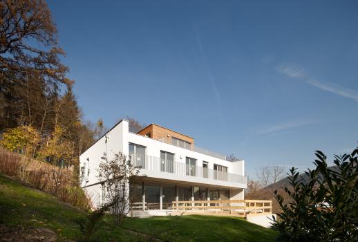 Luxe villa in Hinterbrühl bij Wenen met wonderschoon panorama-uitzicht op het Wienerwald