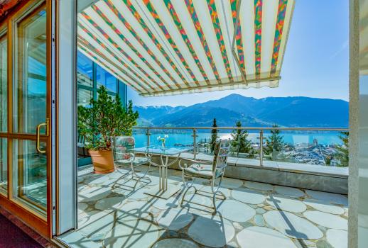 Imponerende villa med drømmeagtig udsigt over sø i Zell am See