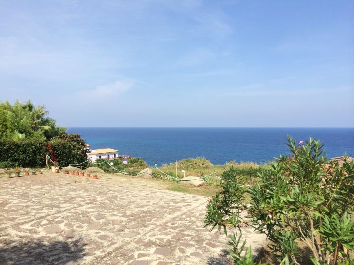 Beautiful villa with stunning view over the gulf of Santa Eufemia