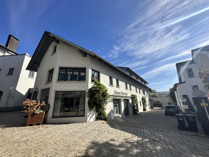 Exklusives STADTHAUS mit toller PENTHOUSE WOHNUNG