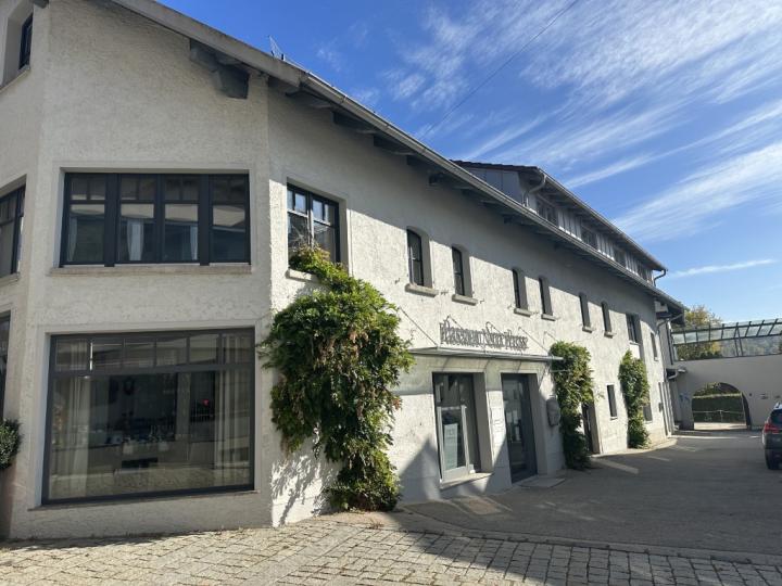 Exklusives STADTHAUS mit toller PENTHOUSE WOHNUNG