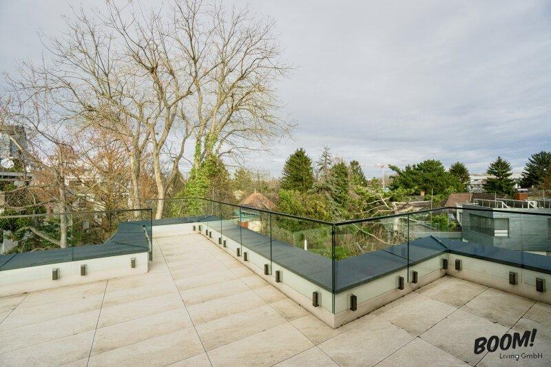 Dream home in a quiet location: first occupancy 4.5 room apartment with roof terrace