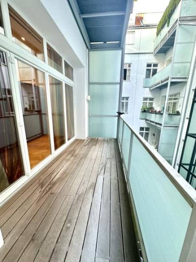 Elegant sunny old building apartment with balcony near the ring