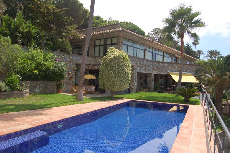 Villa exclusiva con vista al mar.