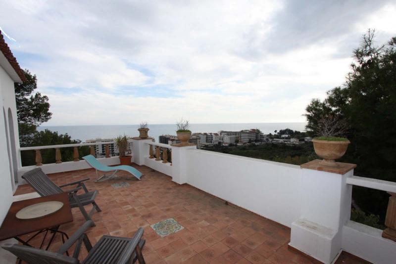 Exclusive villa with view on the sea