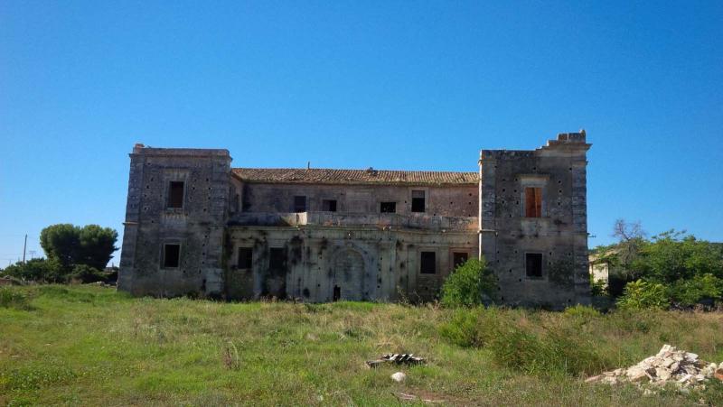 Historisk slot-villa i Syracusa
