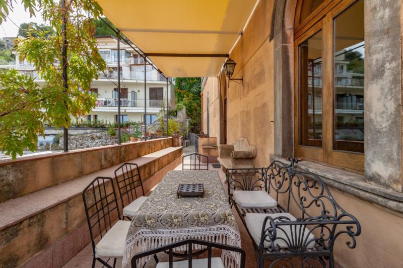 Underbar villa i hjärtat av Taorminas historiska stadscentrum