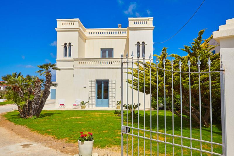 Elegant Sicilian villa located in the heart of Marsala