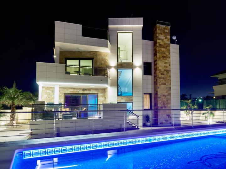 Luxuös villa i La Mata (Torrevieja)